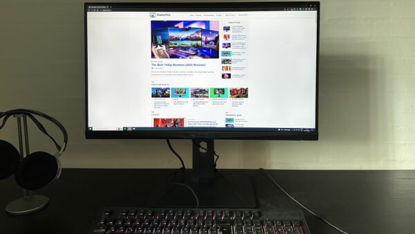MSI MAG281URF Review 2025: Everything You Need To Know
